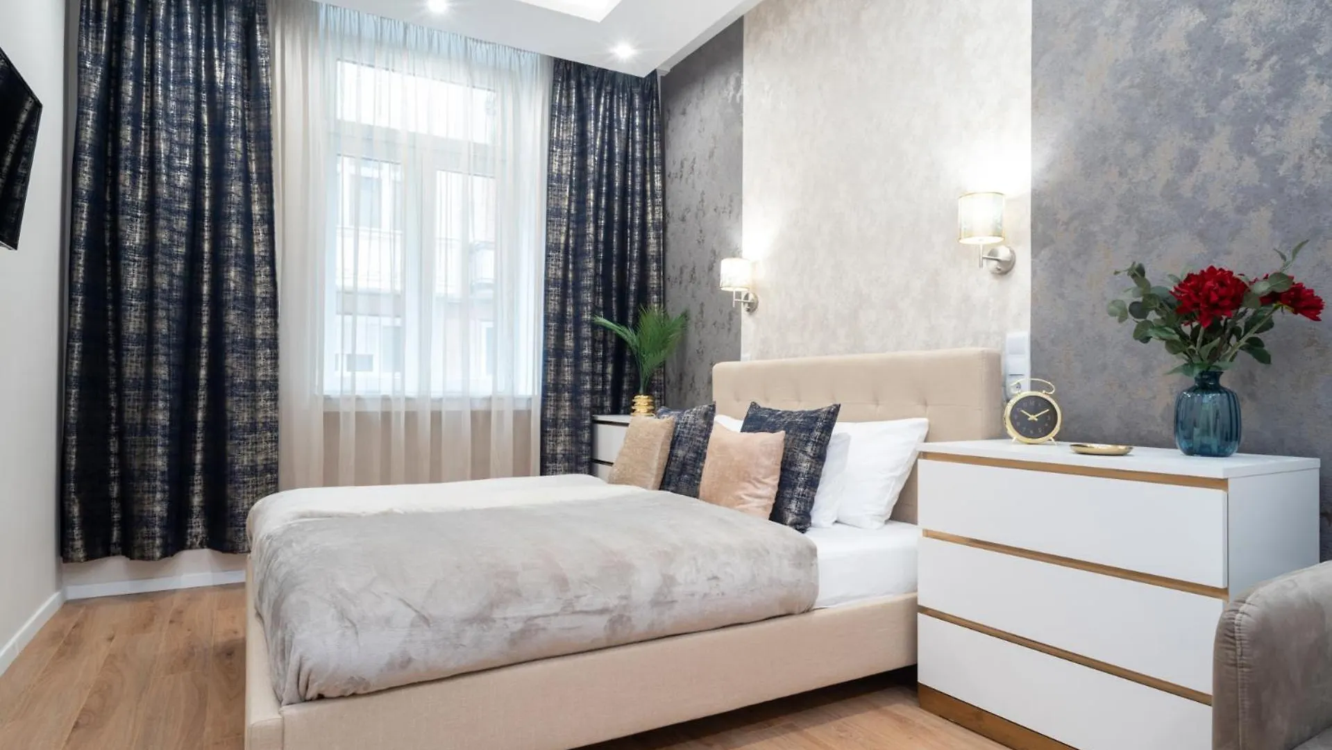 Amethyst Apartments - Acacia 2 Bedroom Budapest