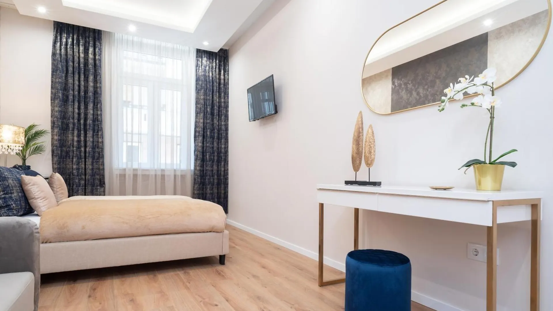 Amethyst Apartments - Acacia 2 Bedroom Budapest