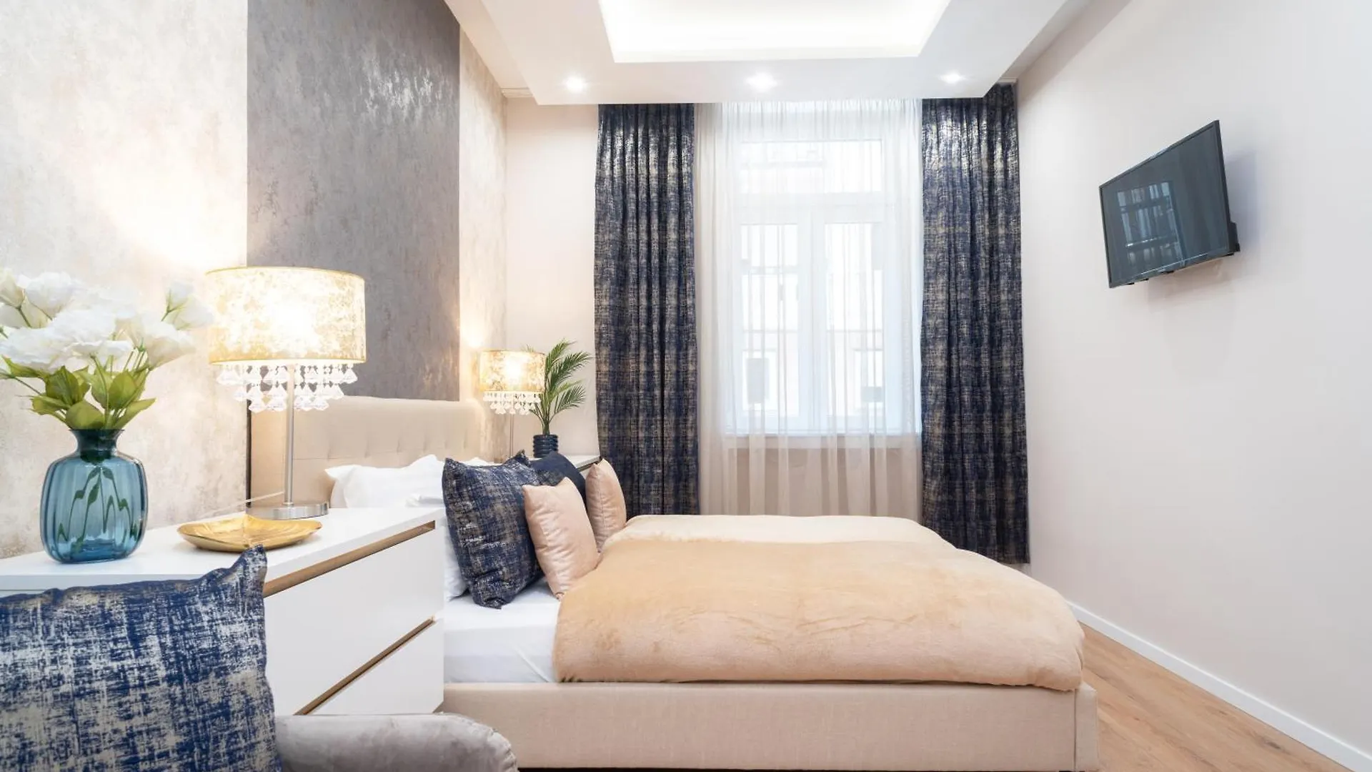 Amethyst Apartments - Acacia 2 Bedroom Budapest Hungary