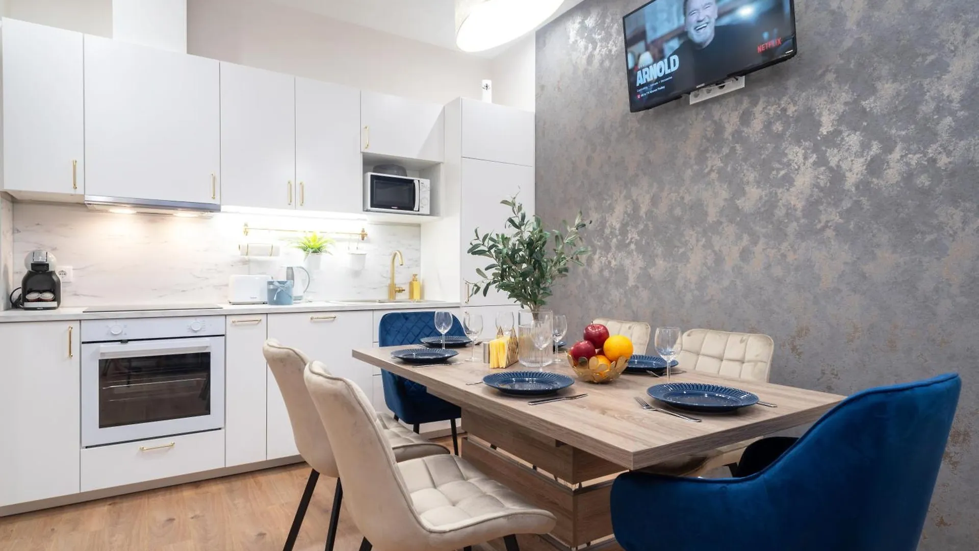 Amethyst Apartments - Acacia 2 Bedroom Budapest