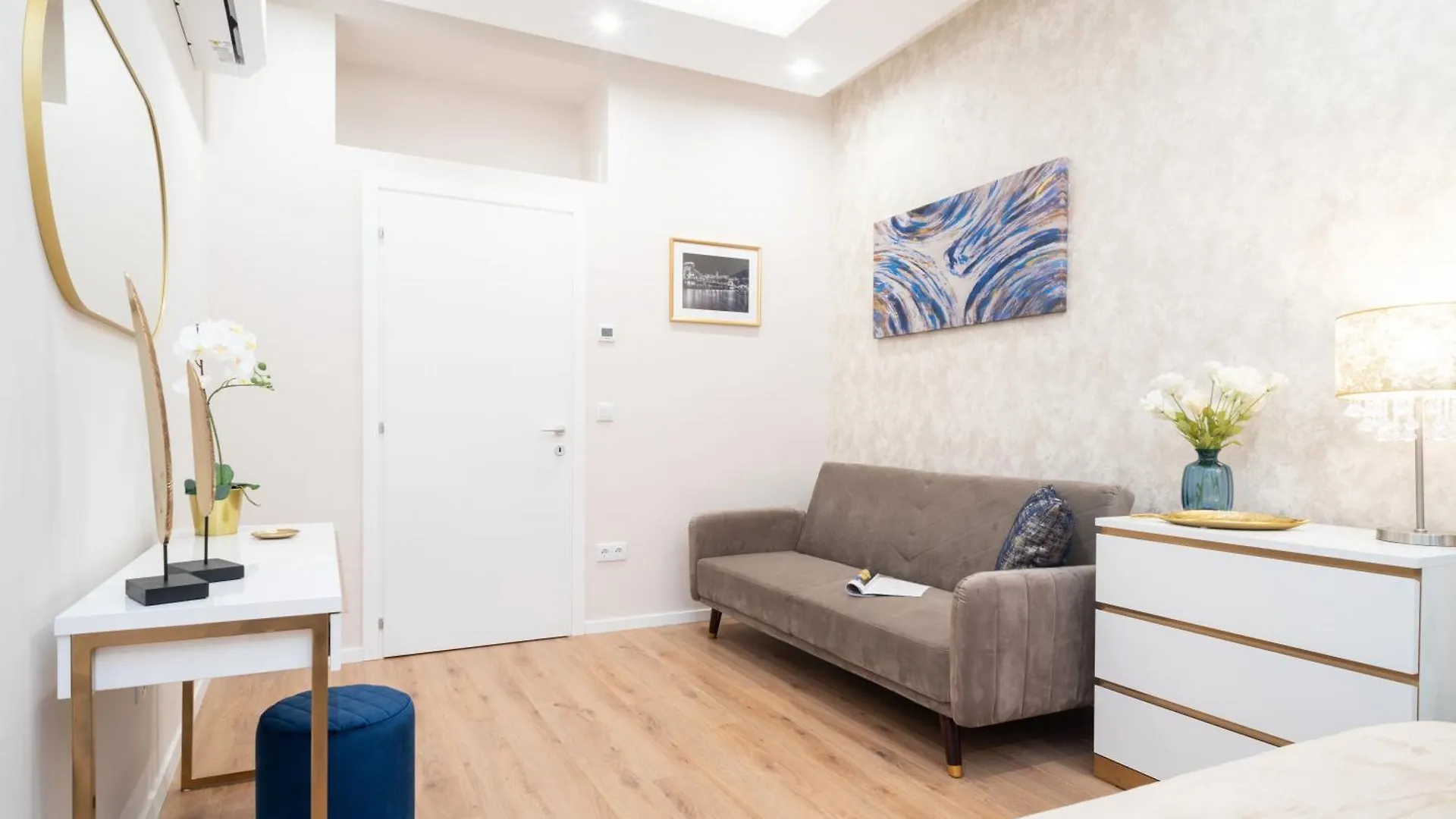 Amethyst Apartments - Acacia 2 Bedroom Budapest